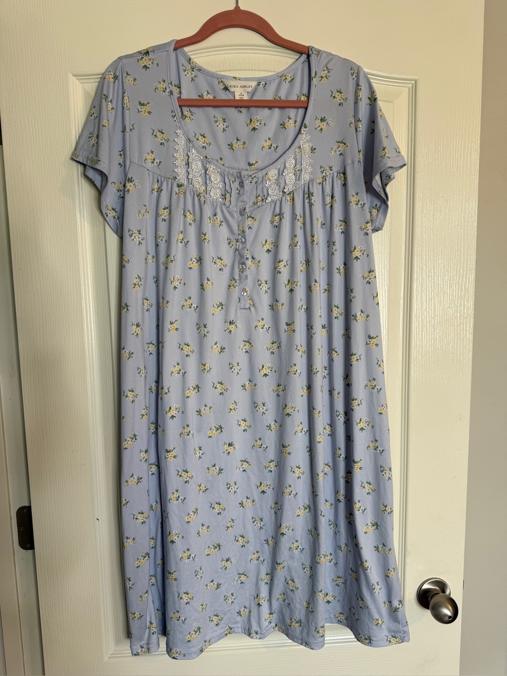 Laura Ashley CottageCore Light Blue Ditsy Floral Short-Sleeve Nightgown XL